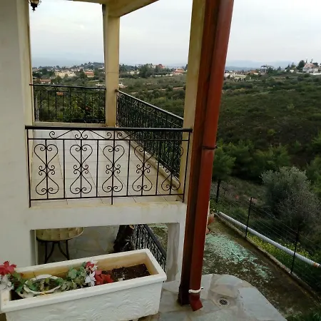 Casa de Férias Mario's Country House Close To Sea / Near To Chalkida *